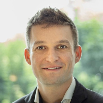 Portrait of journalist Michael Robin Eekhof.